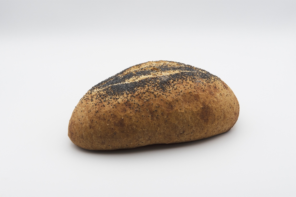 Pane al farro con semi di papavero